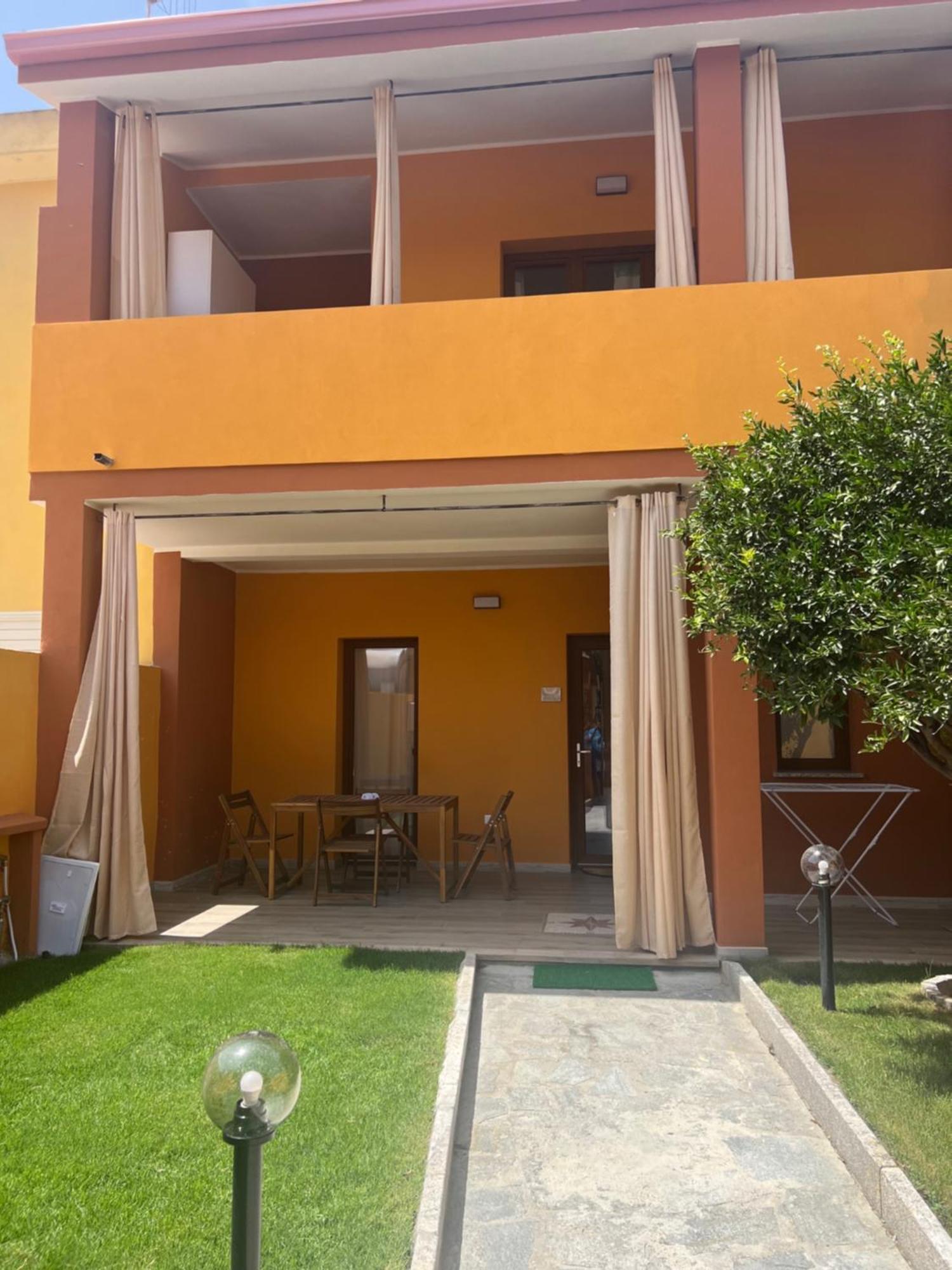 Casa Fanni- Rooms Villasimius Bagian luar foto